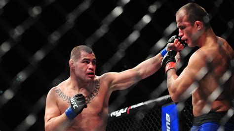 Junior dos Santos has a message for UFC heavyweights: You're not Cain Velasquez! - MMAmania.com