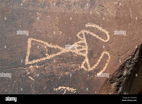 Ancient Native American Indian rock art petroglyph image Utah 1465 ...