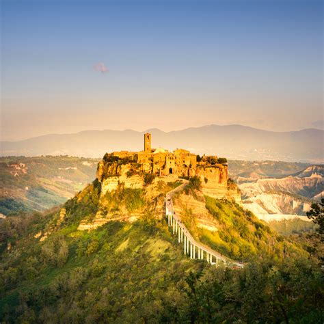 Civita di Bagnoregio - Life in Italy