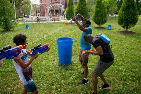 Philly water gun fight hosted to celebrate life - WHYY