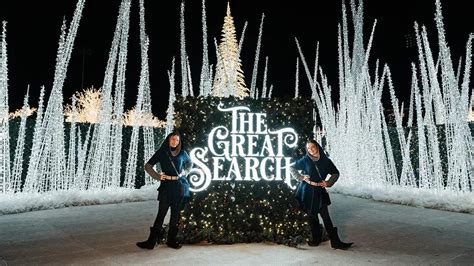 Enchant Christmas brings the world’s largest light maze to Milwaukee