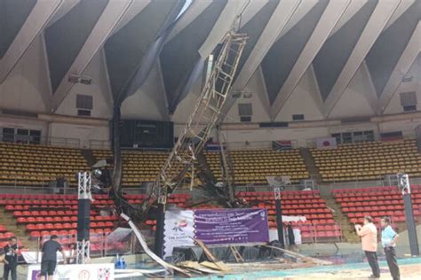 Indoor Stadium roof collapses - Pattaya One News