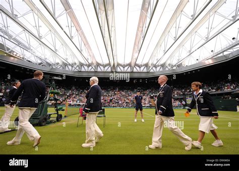 Wimbledon judges hi-res stock photography and images - Alamy