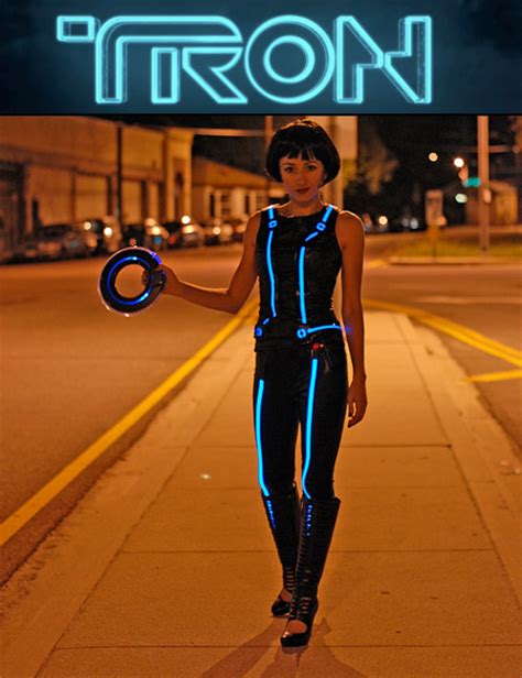 Super Geeky TRON Motorcycle Suit - TechEBlog