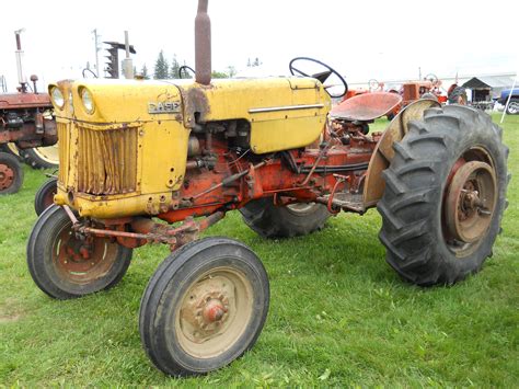 Yellow Vintage Case Tractor https://www.youtube.com/user/Viewwithme Antique Tractors, Vintage ...