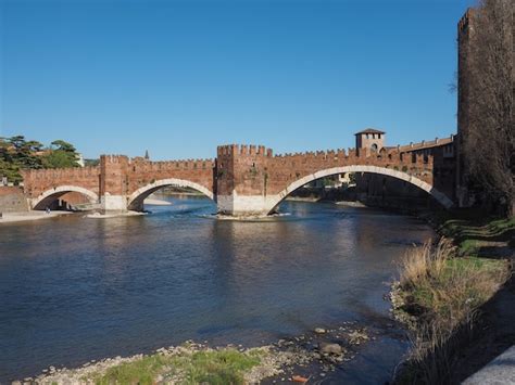 Premium Photo | Castelvecchio bridge aka scaliger bridge in verona