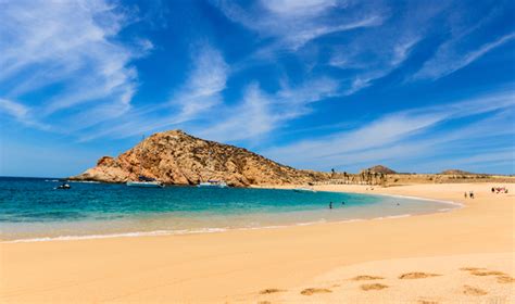 7 Swimmable Beaches in Los Cabos