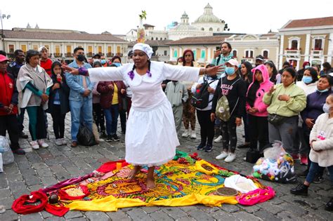 Octubre vibra al sonido de la marimba y los arrullos afroecuatorianos ...