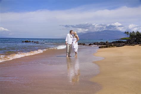 Maui Sunset Weddings | Hawaii Wedding - Maui Wedding & Vow Renewal ...