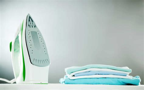 How to Clean Steam Iron: A Guide to Creese-free Ironing - Mr Gadget