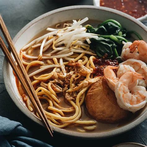 Hokkien Prawn Mee Noodle Soup (Hae Mee) - Omnivore's Cookbook