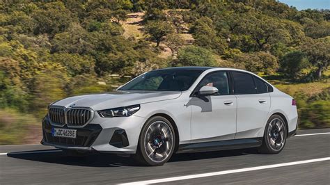 New BMW i5 revealed as sleek $90,000 electric saloon | Move Electric