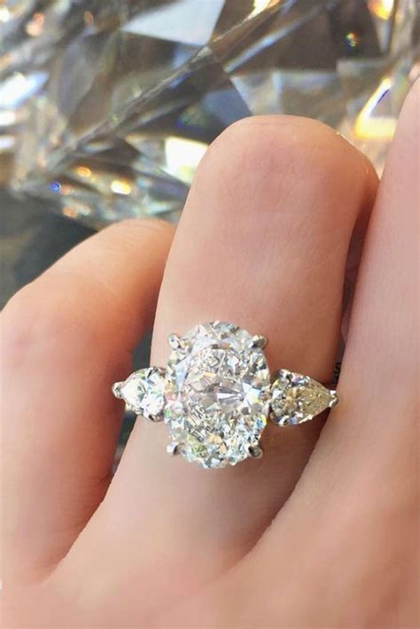 Diamond Engagement Rings Harry Winston | Wedding rings vintage, Wedding rings unique, Harry ...