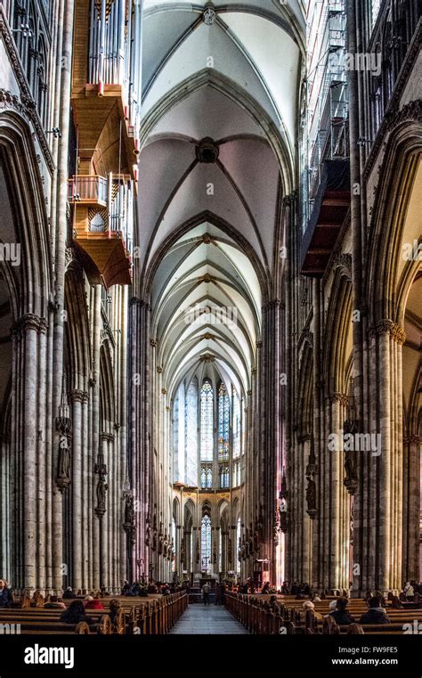 Cologne Cathedral interior looking east Stock Photo, Royalty Free Image ...