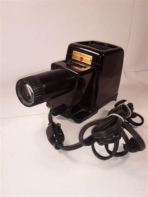 Kodak [Slide Projectors] - Guide to Value, Marks, History | WorthPoint Dictionary