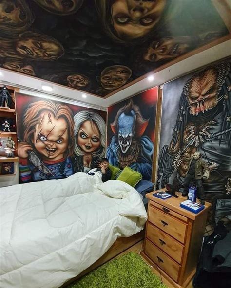 Horror bedroom | Horror room, Horror bedroom, Halloween bedroom decor