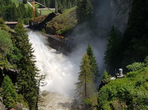 Top 20 Waterfalls in Switzerland | Komoot | Komoot