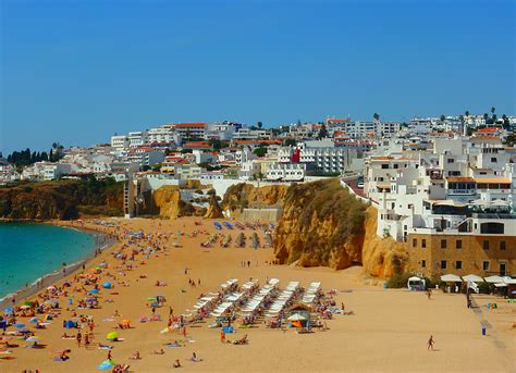 File:Albufeira (Portugal) (10311600764).jpg - Wikimedia Commons