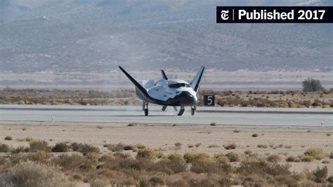 Dream Chaser Space Plane Aces Glide Test - The New York Times