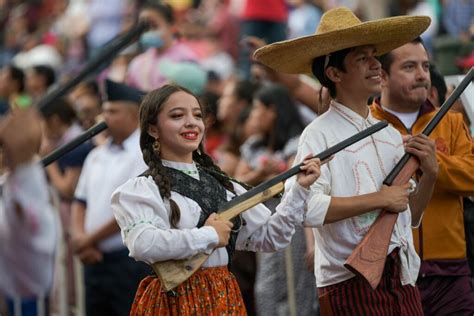 chilango - Desfile del 20 de noviembre en CDMX: ruta, horario y lo que ...