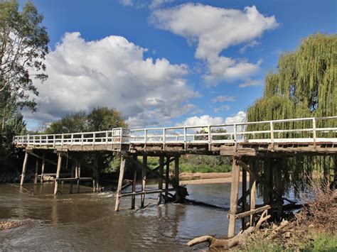 Tumut, NSW - Aussie Towns