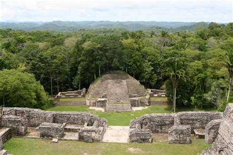 Live, Love, Laugh: Caracol - Mayan Ruins... currently an archaelogical site