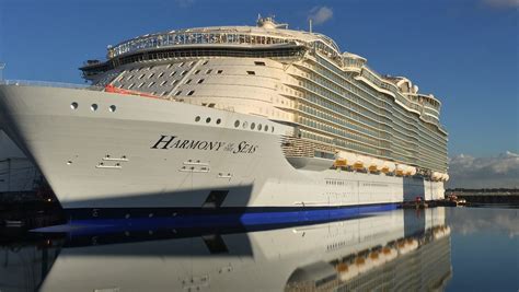 Largest cruise ship ever sets sail on inaugural voyage