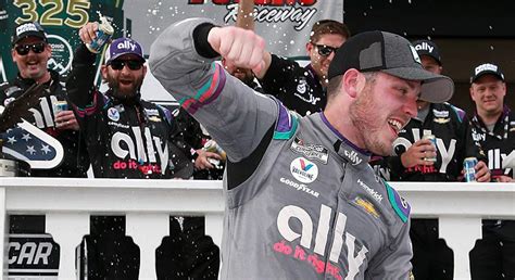 Bowman capitalizes on Larson's last-lap flat, wins Cup opener at Pocono ...