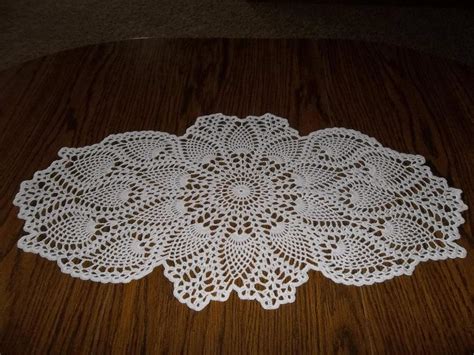 Free Patterns For Crochet Table Runners