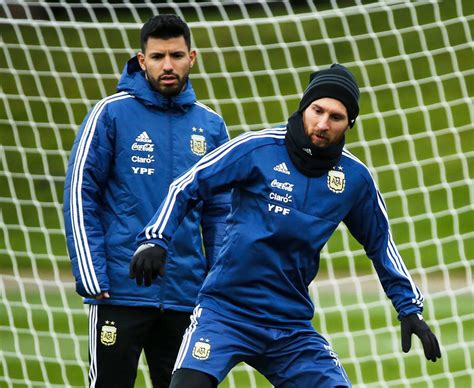 Argentina train ahead of Italy game - Daily Star