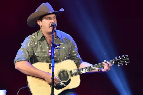 Jon Pardi Takes 'Heartache Medication' To No.1 - Country Now