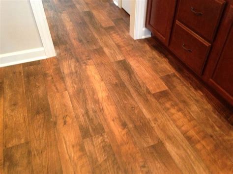 Linoleum flooring, Wood look linoleum, Vinyl flooring