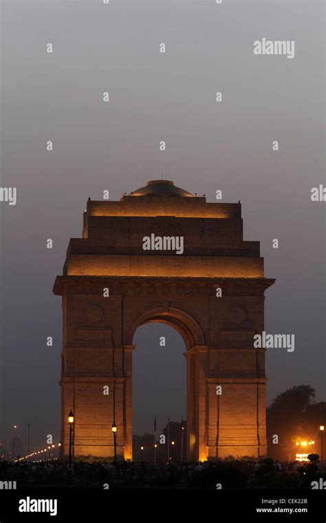 India Gate at night. New Delhi, India Stock Photo - Alamy