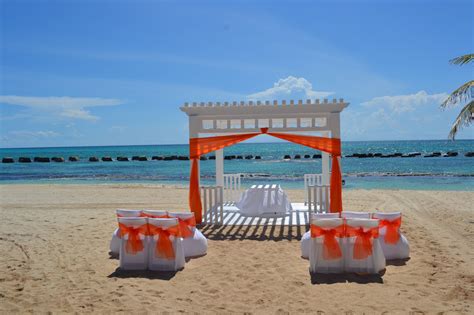 El Dorado Royale Beach Wedding Venue