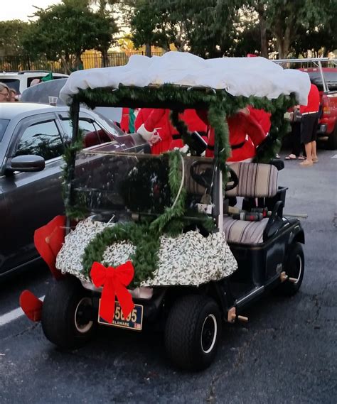 How to Decorate a Golf Cart for Christmas | Holidappy