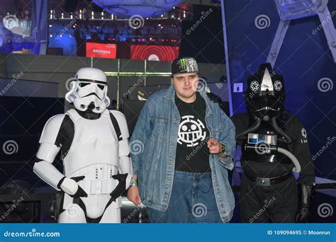 A Gamer Posing with Two Star Wars Actors for the Game Star Wars ...