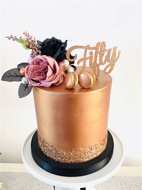 Rose gold / bronze birthday cake | 50th birthday cake for women, 50th birthday cake, 40th ...