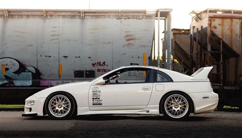 This Nissan 300ZX Is a Period-Correct Ode to the Early 2000s Tuning Scene