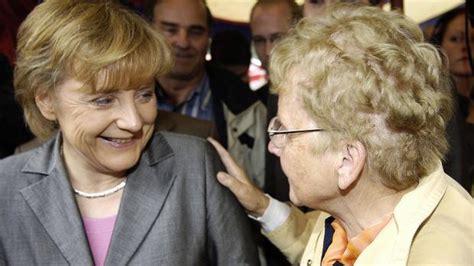 Angela Merkel's mother has died: government