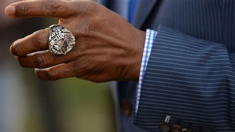 Super Bowl rings: Every ring design from football history | CNN