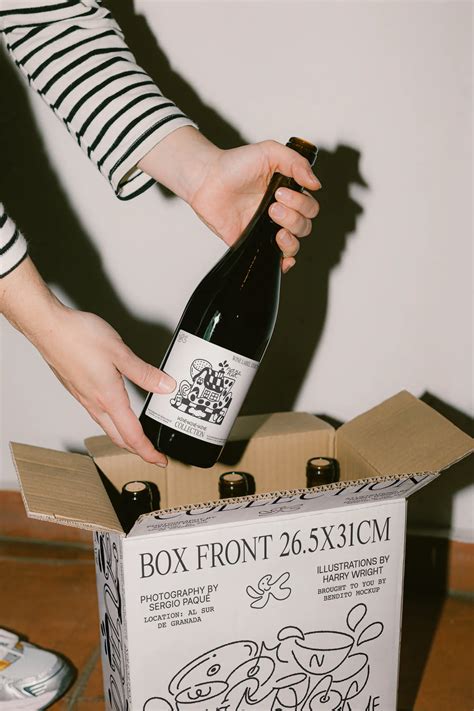 WWW Wine Bottle 05 Mockup - Bendito Mockup