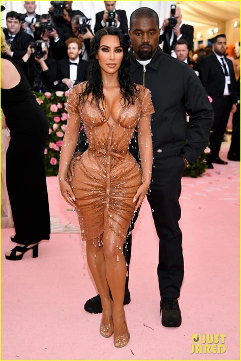 Kim Kardashian Shows Her Assets at Met Gala 2019 with Kanye West!: Photo 4285281 | Kanye West ...