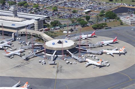 Quanto custa e como funciona o estacionamento do aeroporto de Brasília ...