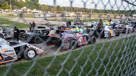 6 Events to Look Forward to at the Brighton Speedway - Bay of Quinte Region