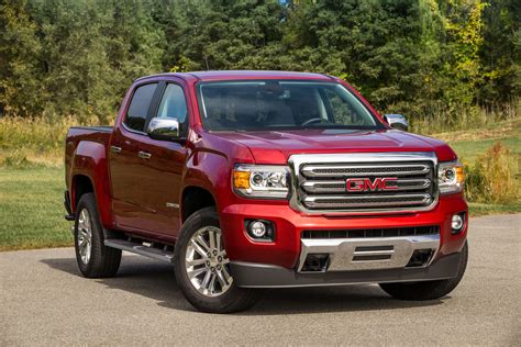 2017 GMC Canyon Safety Review and Crash Test Ratings - The Car Connection