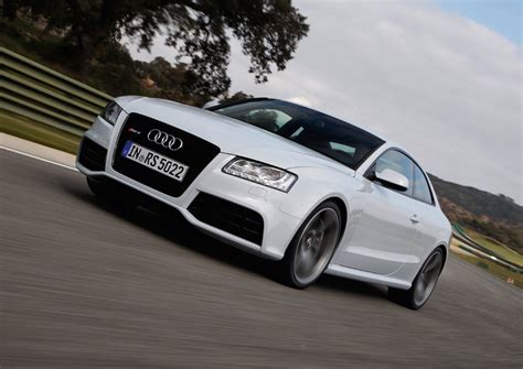 Fast Car: Audi S5 White