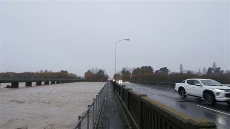 Ashburton river flooding - YouTube