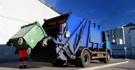 How to Start Your Garbage Pickup Business - JungleWorks