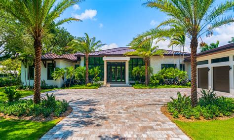 Inside a record-breaking Pinecrest mansion sale - South Florida Agent ...