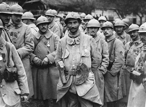 World War I in Photos: Soldiers and Civilians | Battle of the somme ...